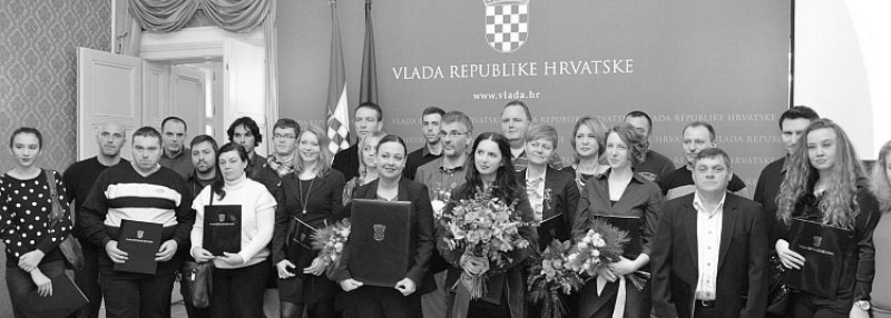 dodjeljene-drzavne-nagrade-za-volontiranje-u-2014