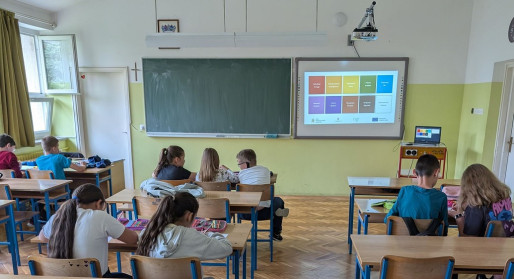 stempo-u-podgoracu-ucenici-razvijaju-kriticko-misljenje-medijsku-pismenost-i-komunikacijske-vjestine